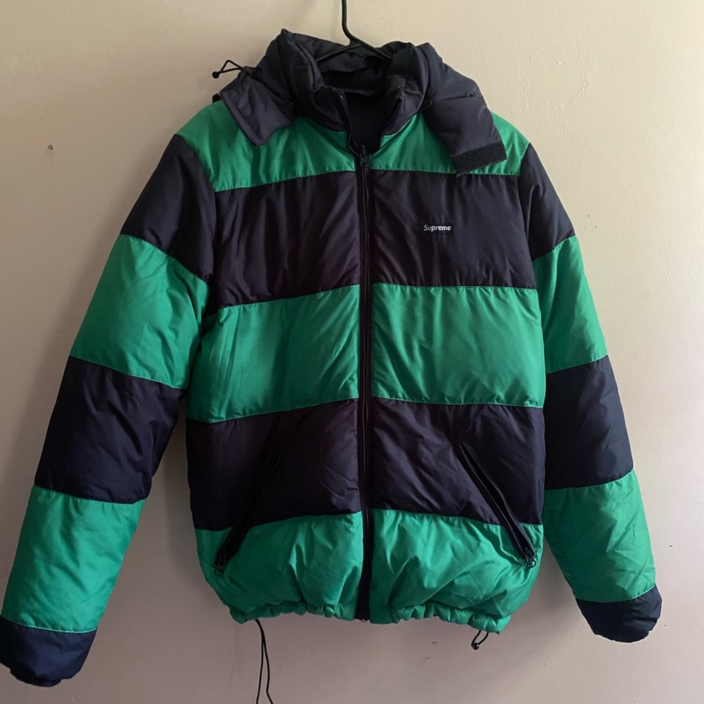 SUPREME PUFFY COAT